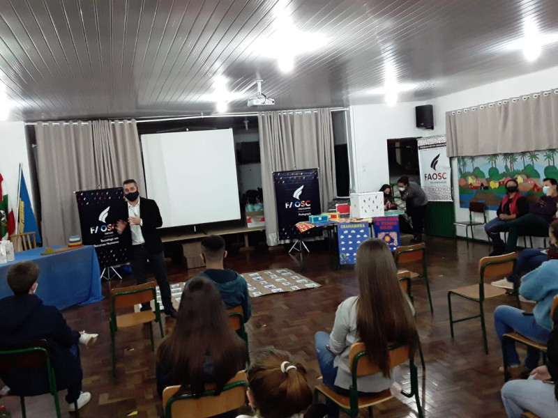NOITE DA ORIENTAÇÃO PROFISSIONAL FAOSC