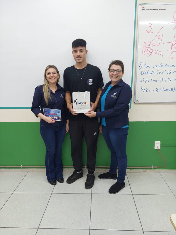 FAOSC NA COMUNIDADE: DIREÇÃO ACADÊMICA, COORDENADORES E DOCENTES VISITAM COLÉGIOS EM PALMITOS E REGIÃO PARA DIVUGAÇÃO DAS BOLSAS DE GRATUIDADE DO ESTADO DE SANTA CATARINA