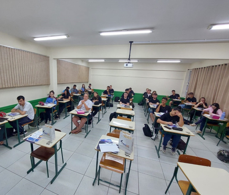 FAOSC NA COMUNIDADE: DIREÇÃO ACADÊMICA, COORDENADORES E DOCENTES VISITAM COLÉGIOS EM PALMITOS E REGIÃO PARA DIVUGAÇÃO DAS BOLSAS DE GRATUIDADE DO ESTADO DE SANTA CATARINA