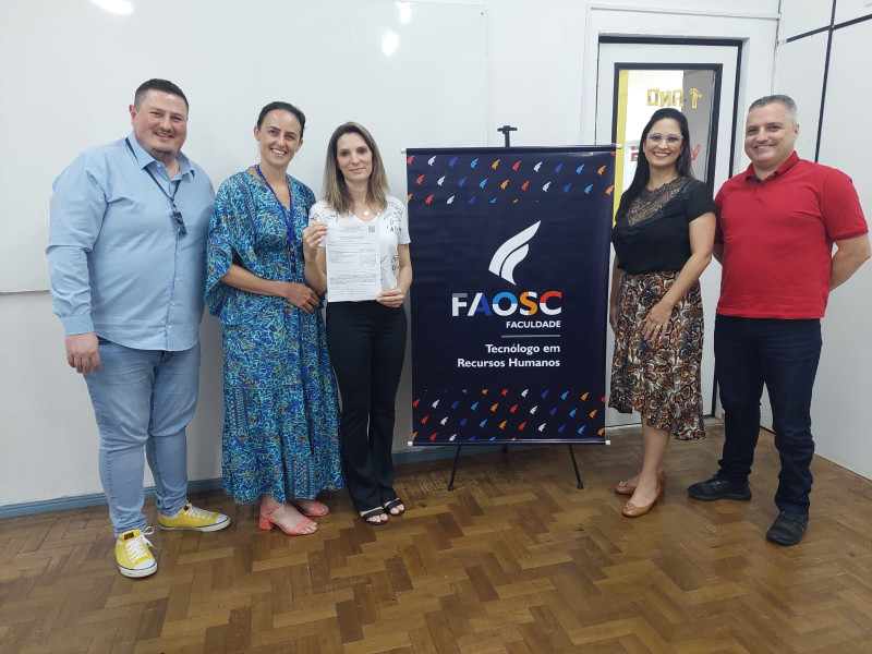 BANCAS EXTAORDINÁRIAS DE TCC FAOSC DOS CURSOS PEDAGOGIA E RECURSOS HUMANOS CONTAM COM A PRESENTAÇA DE PROFESSORES DAS UNIVERSIDADES FEDERAIS E PARTICULARES