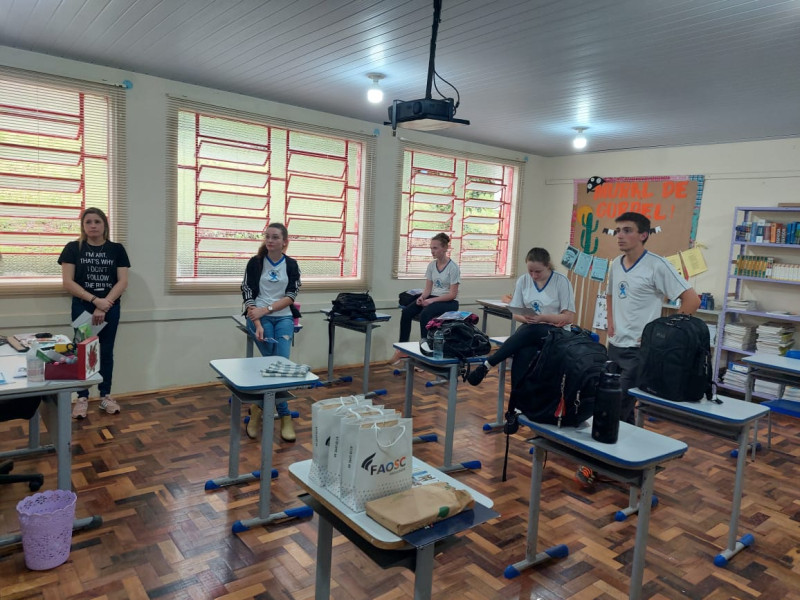 FAOSC NA COMUNIDADE: DIREÇÃO ACADÊMICA, COORDENADORES E DOCENTES VISITAM COLÉGIOS EM PALMITOS E REGIÃO PARA DIVUGAÇÃO DAS BOLSAS DE GRATUIDADE DO ESTADO DE SANTA CATARINA