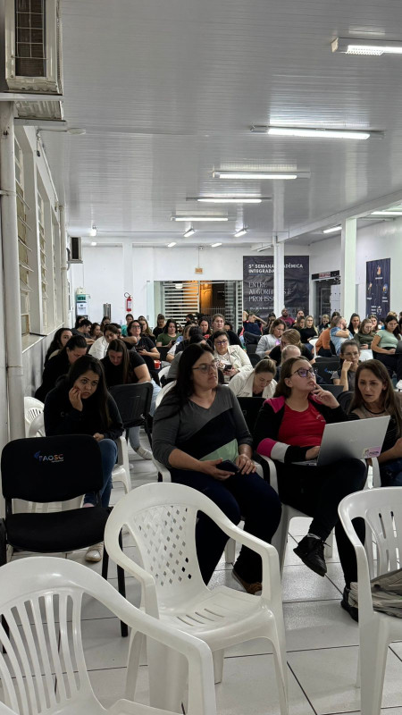 5ª Semana Acadêmica Faosc: Entre Algoritmos e Profissões